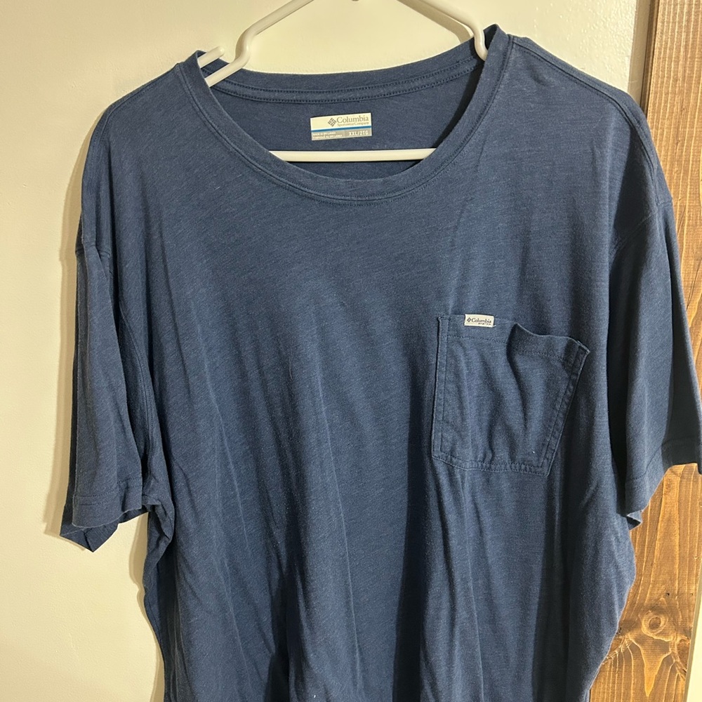 Columbia Men's Navy Short Sleeve Tee
